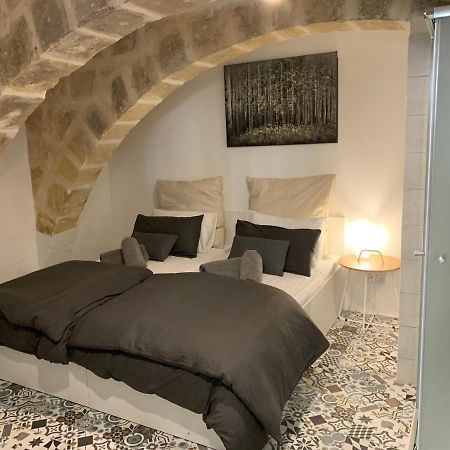 Studio Apartment In Valletta Exteriör bild